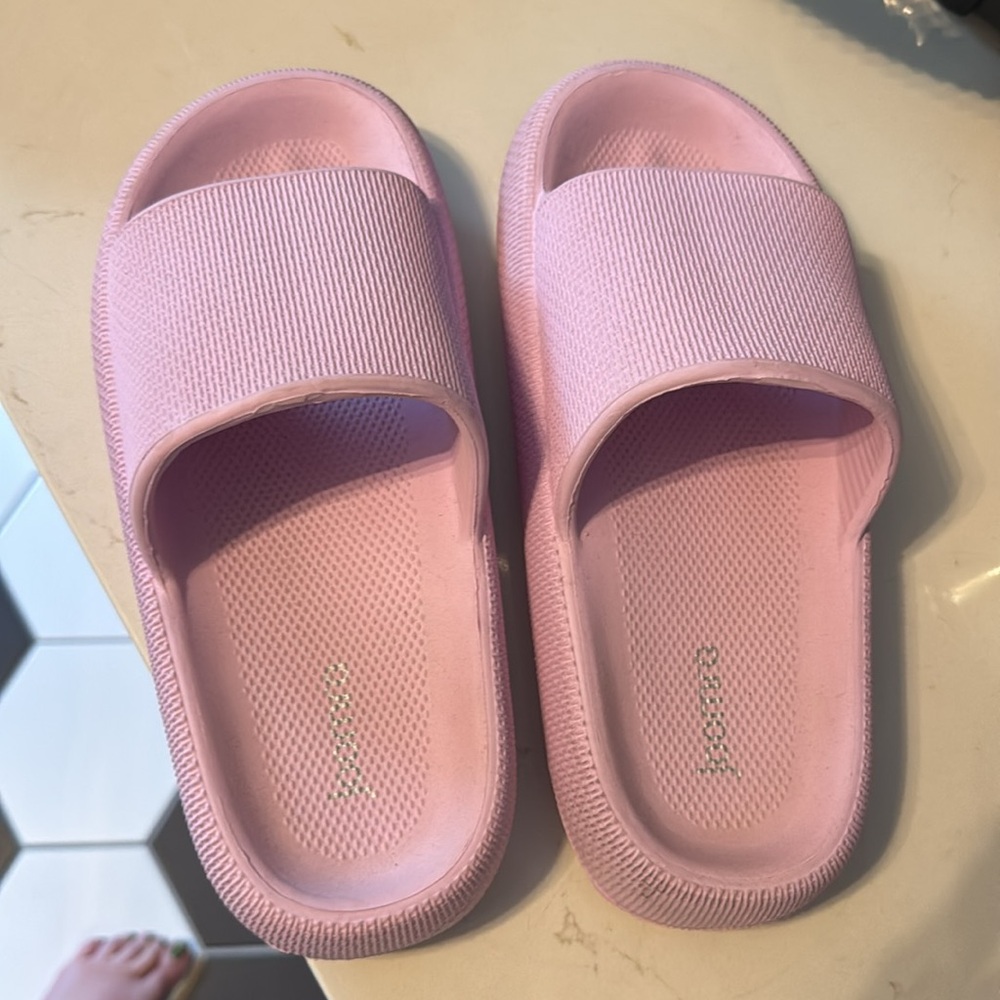 Pillow Slides